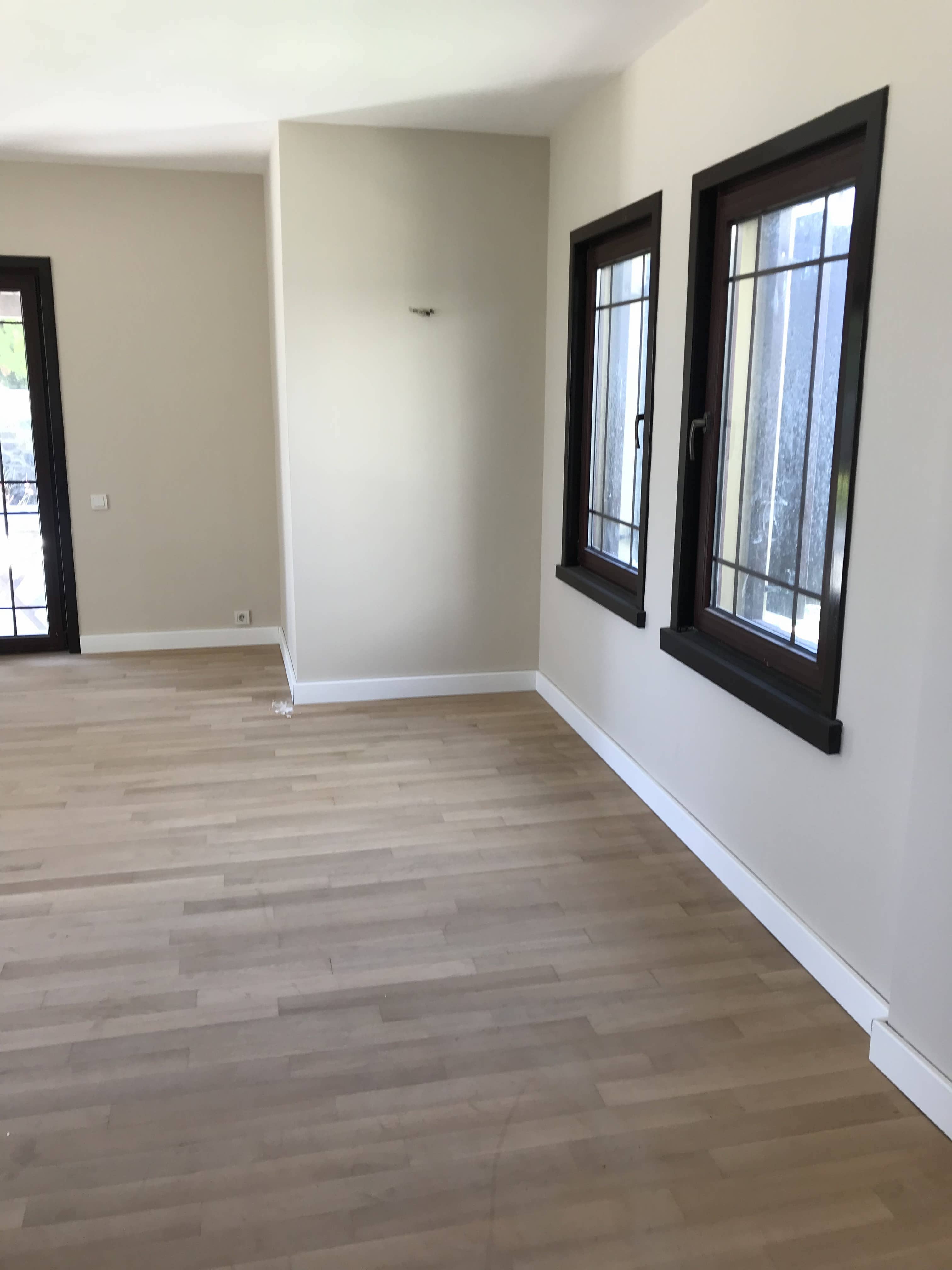 Bespoke solid oak floor for large villa. Property value in excess of 3 million pounds. Cut, installed and designed by Ugur Bolat.